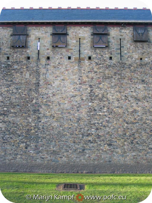 7485 Castle Wall.jpg