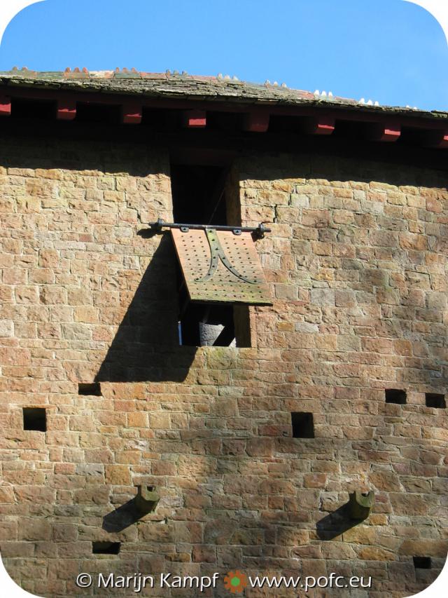 16888 Castle Coch Window.jpg