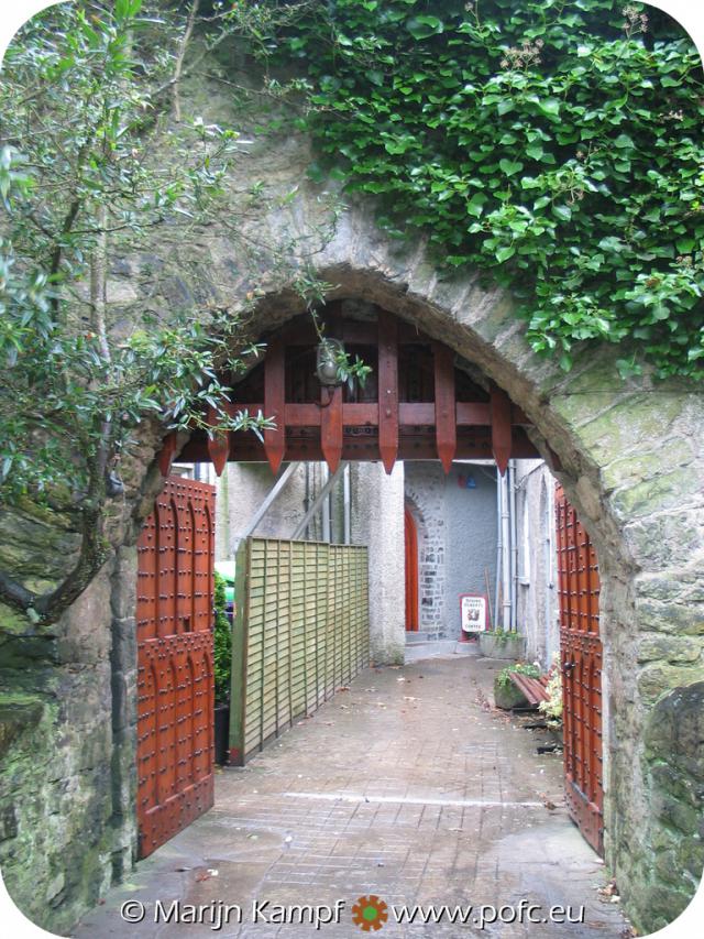 15939 Malahide castle back entrance with fake porticules.jpg